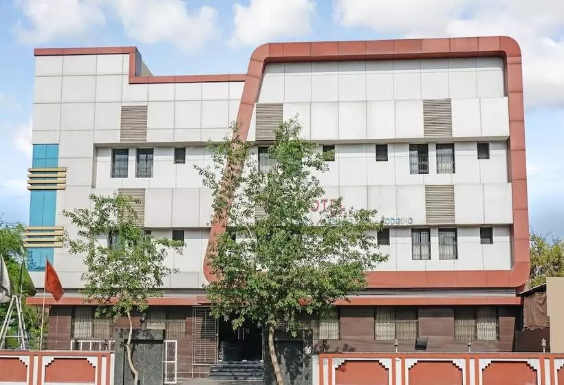 Hotelli Kartik By Oyo Rooms