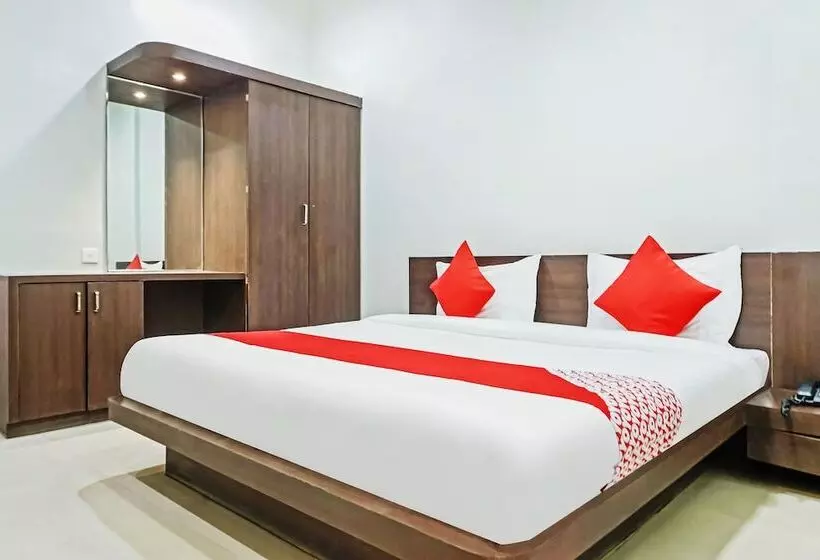Hotelli Kartik By Oyo Rooms
