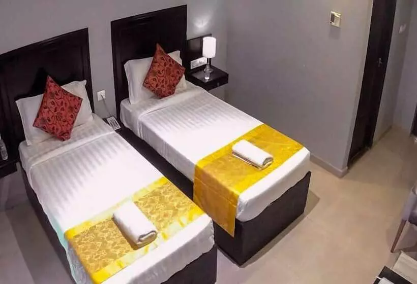 Hotelli Le Raj Courtyard