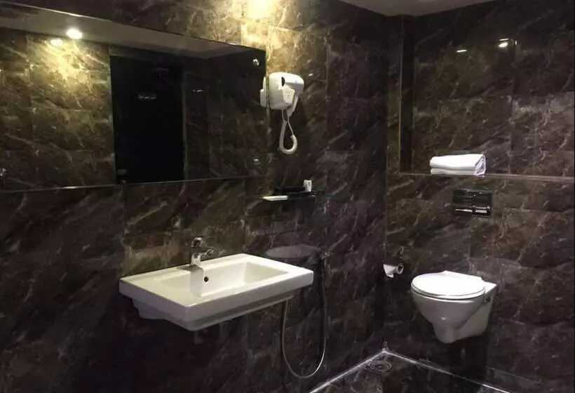 Hotelli Le Raj Courtyard