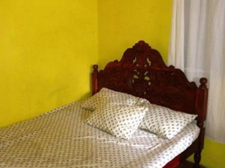 ホテル Majestic Mt Pinatubo Tour And Homestay