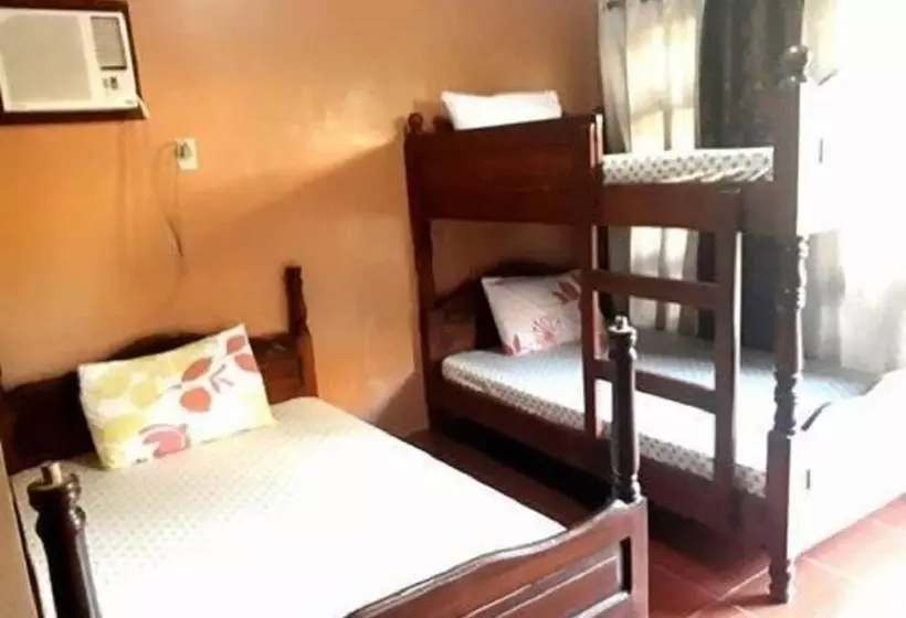 ホテル Majestic Mt Pinatubo Tour And Homestay