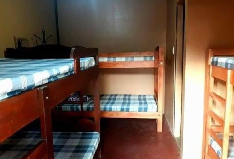 ホテル Majestic Mt Pinatubo Tour And Homestay