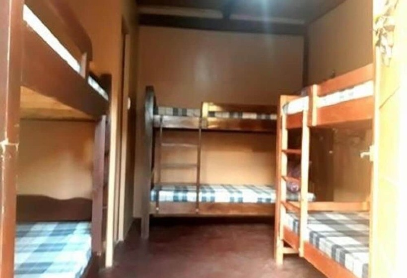 ホテル Majestic Mt Pinatubo Tour And Homestay