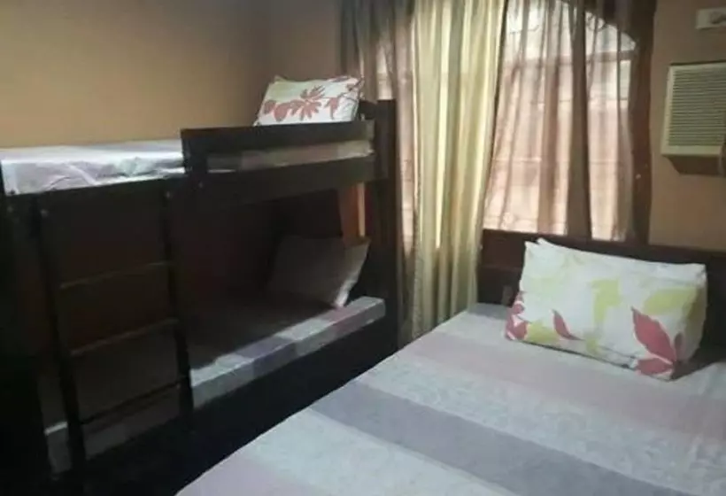 ホテル Majestic Mt Pinatubo Tour And Homestay