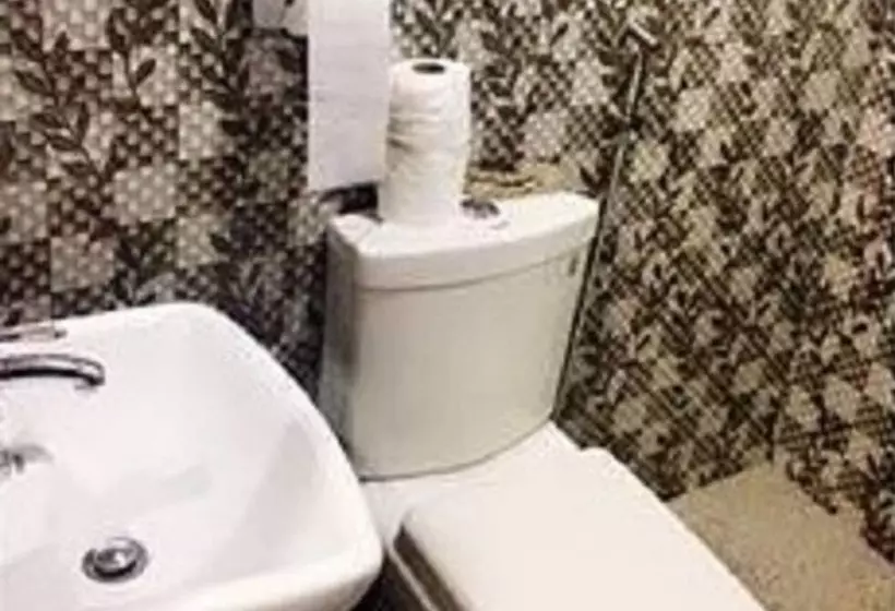 ホテル Majestic Mt Pinatubo Tour And Homestay