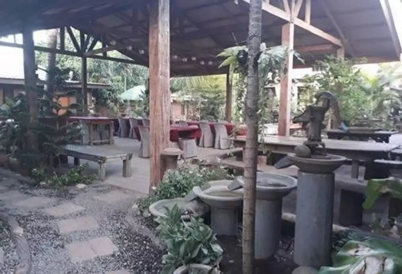 ホテル Majestic Mt Pinatubo Tour And Homestay