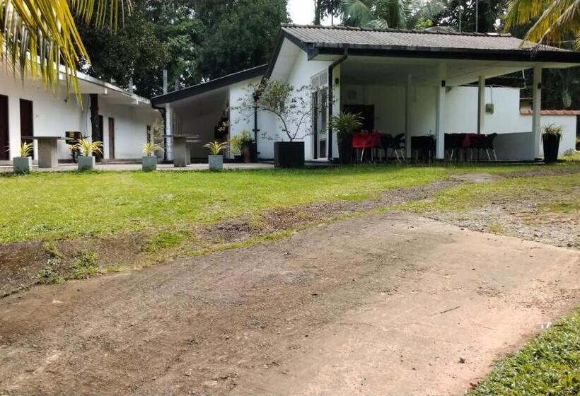 Hotel Miridiya Resort