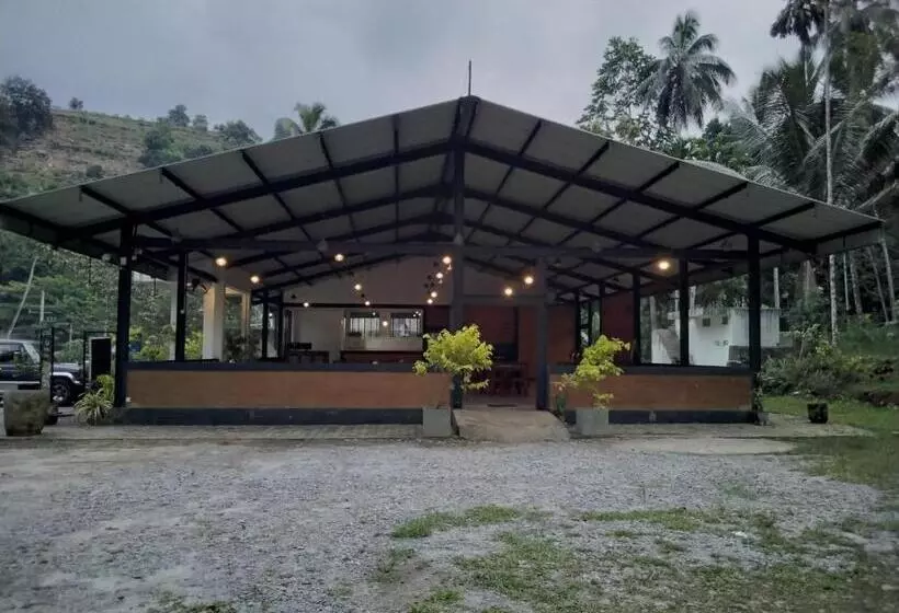 Hotelli Miridiya Resort