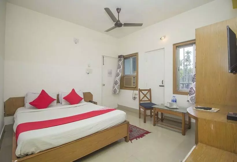 ホテル Nandanik Palace By Oyo Rooms