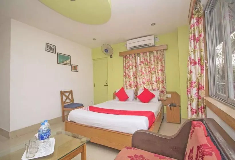 ホテル Nandanik Palace By Oyo Rooms