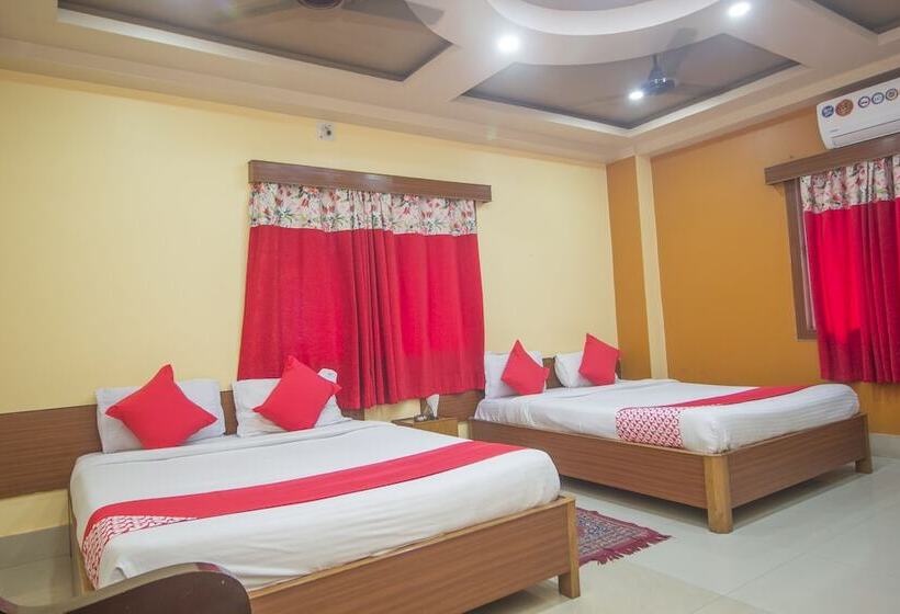 ホテル Nandanik Palace By Oyo Rooms