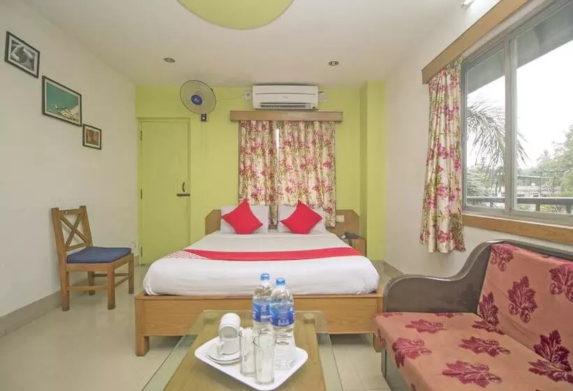 ホテル Nandanik Palace By Oyo Rooms