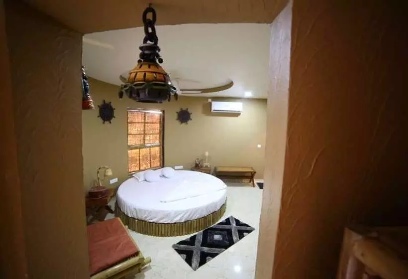 Hotelli Natraj & Resort