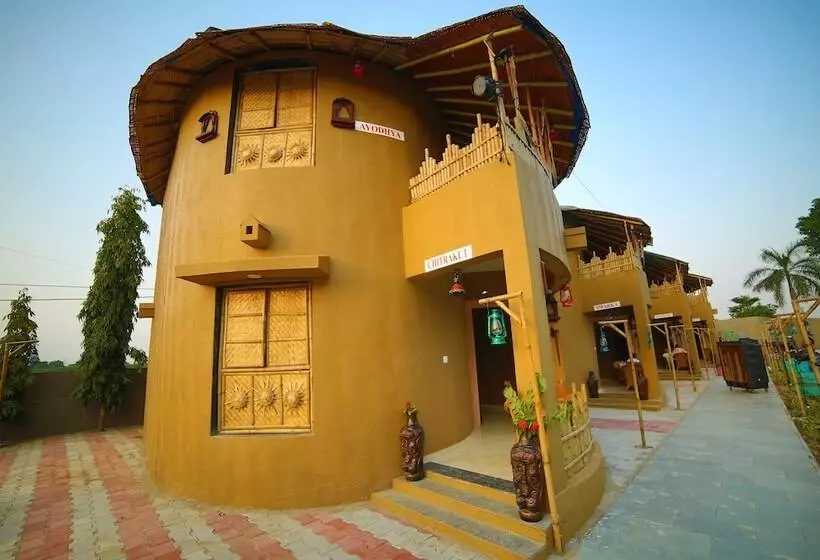 Hotelli Natraj & Resort