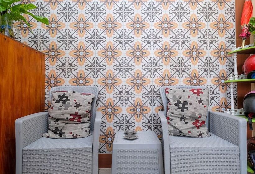 Hotel Reddoorz Syariah @ Colomadu 2