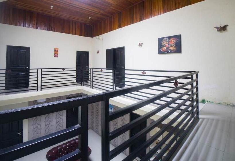 בית מלון כפרי Reddoorz Syariah Near Rsud Ainun Habibie Gorontalo