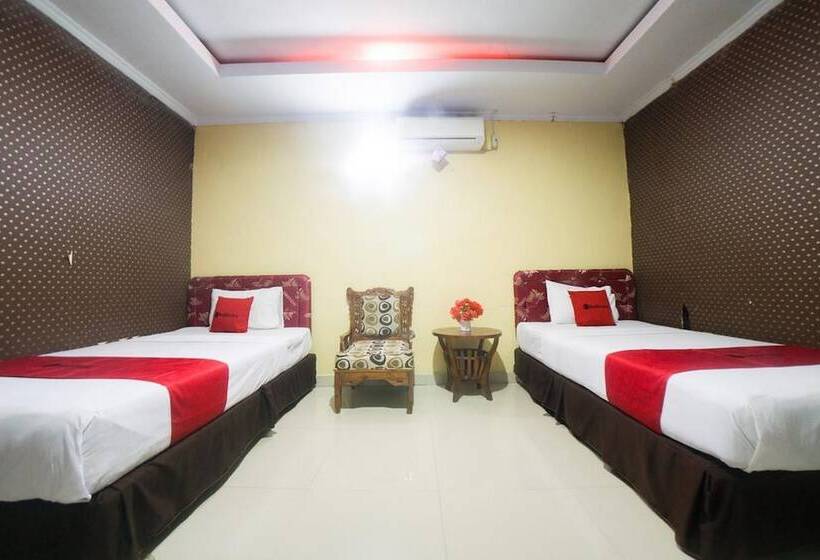 בית מלון כפרי Reddoorz Syariah Near Rsud Ainun Habibie Gorontalo