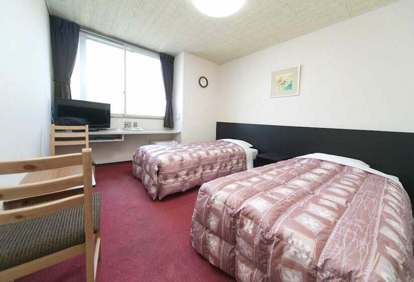 בית מלון כפרי Takamatsu Station