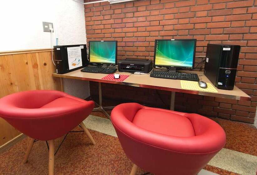 בית מלון כפרי Takamatsu Station