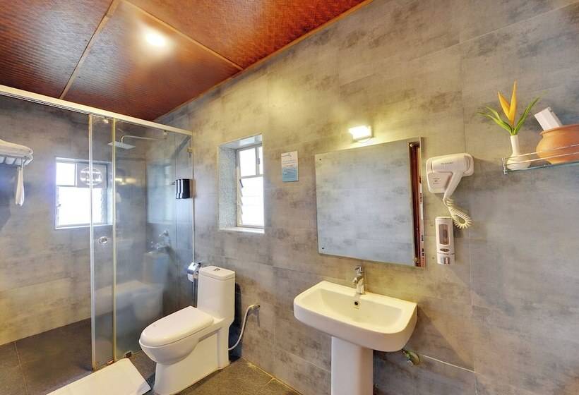 Отель The Estate Resort, Mangalore