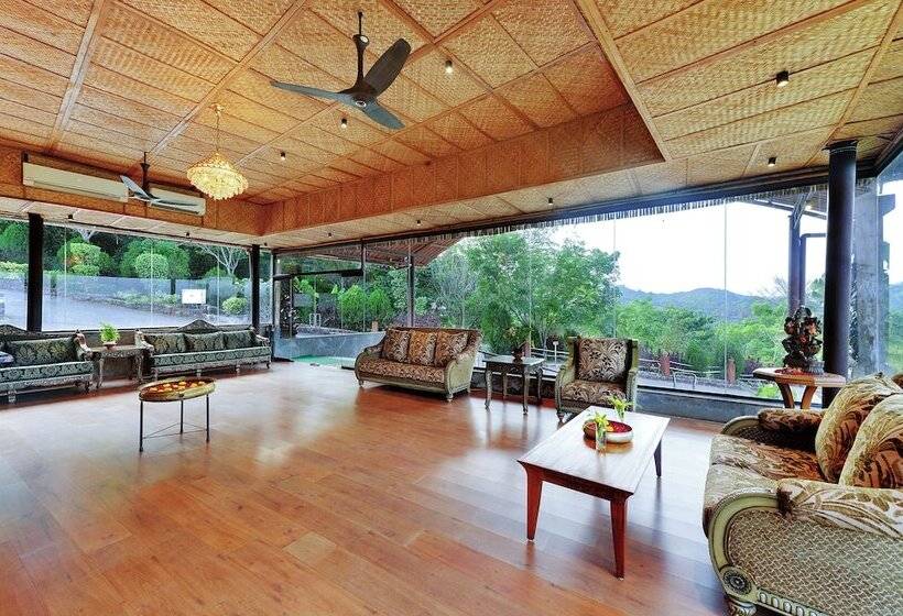 Отель The Estate Resort, Mangalore