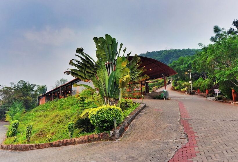 Отель The Estate Resort, Mangalore