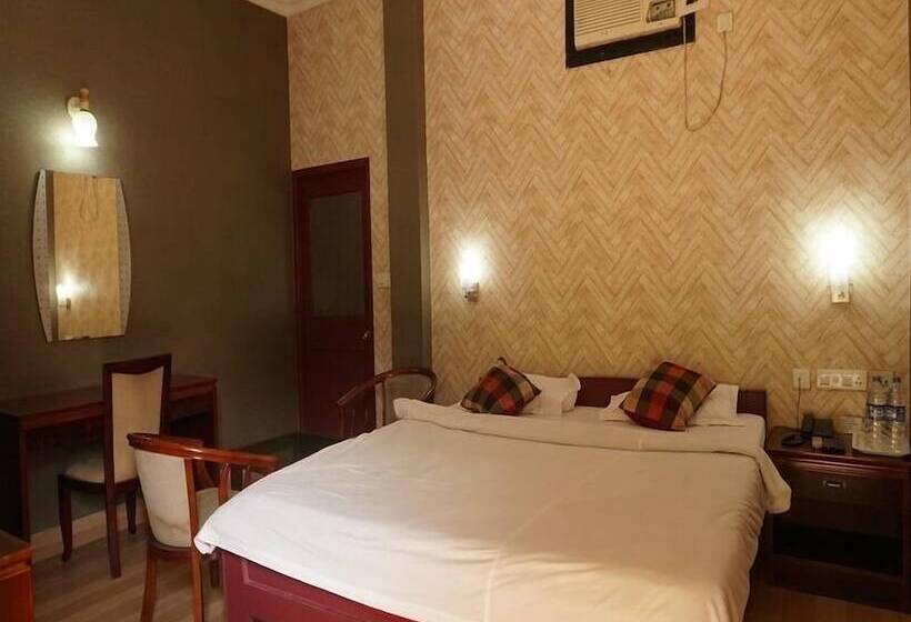 호텔 The Sana Beach Resort