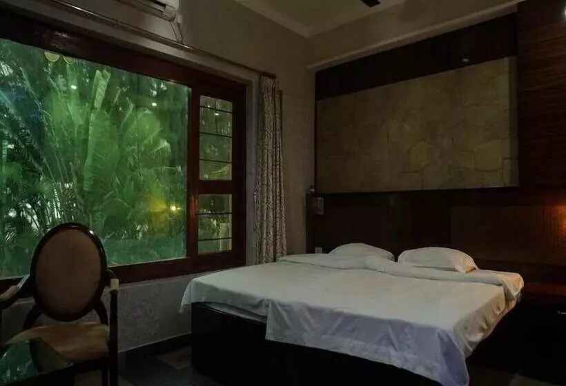 Hotelli The Sana Beach Resort