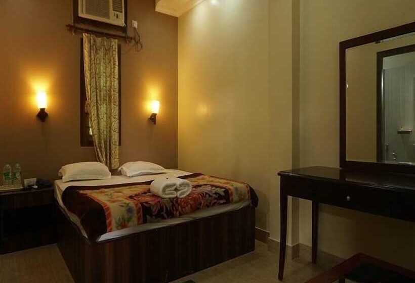 호텔 The Sana Beach Resort