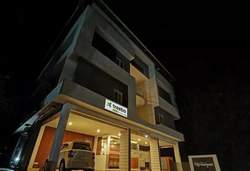 Hotelli Treebo Sreepathi Nirmalyam   400 Mtr From Guruvayoor Temple