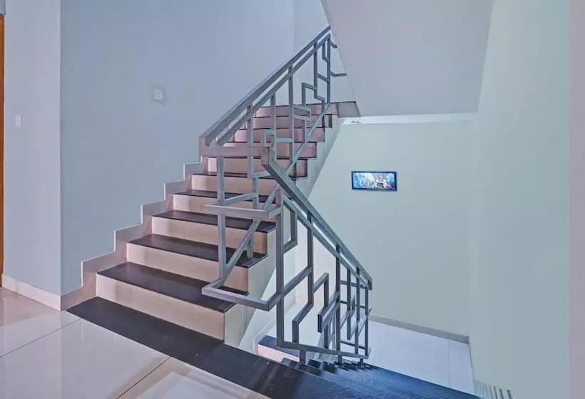 Hotelli Treebo Sreepathi Nirmalyam   400 Mtr From Guruvayoor Temple