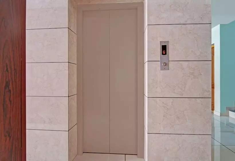 Hotelli Treebo Sreepathi Nirmalyam   400 Mtr From Guruvayoor Temple