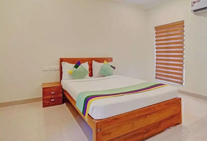 Hotelli Treebo Sreepathi Nirmalyam   400 Mtr From Guruvayoor Temple