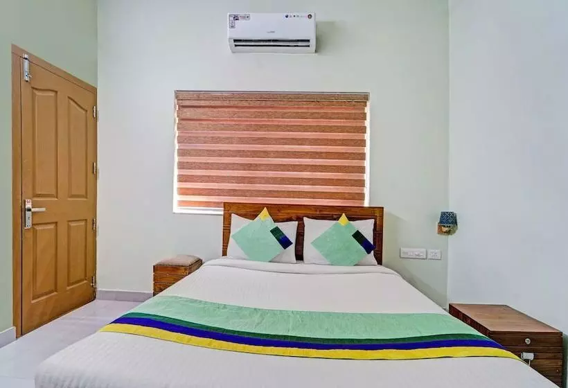 Hotelli Treebo Sreepathi Nirmalyam   400 Mtr From Guruvayoor Temple