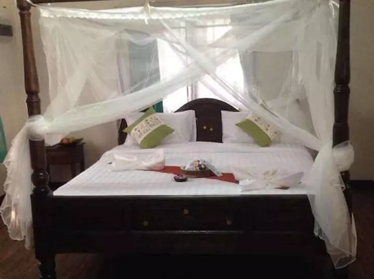 هتل Villa Aden Organic Resort Nakornnayok