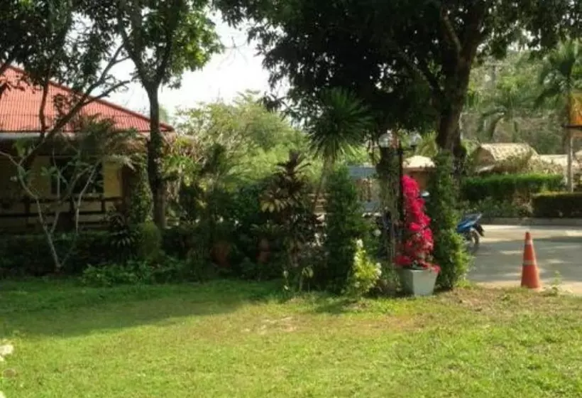 هتل Villa Aden Organic Resort Nakornnayok