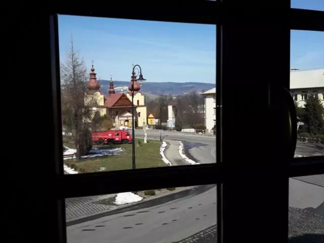 Majatalo Gościniec Dworski W Ropie   Pokoje Gościnne