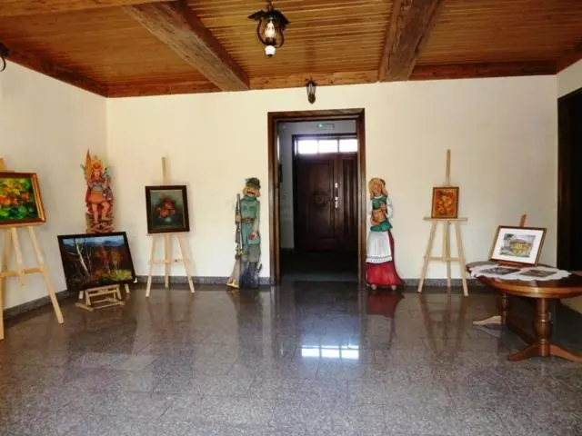 Majatalo Gościniec Dworski W Ropie   Pokoje Gościnne