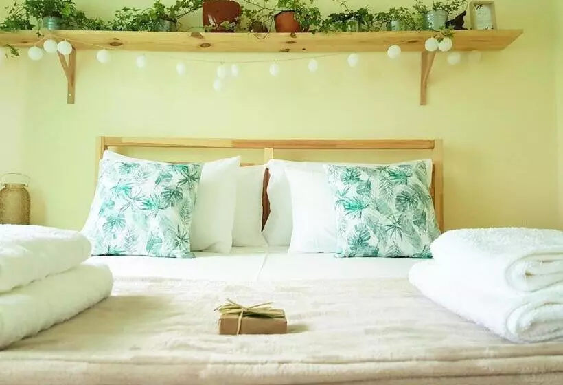 Majatalo Green Element Guesthouse