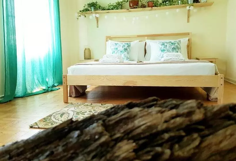 Majatalo Green Element Guesthouse