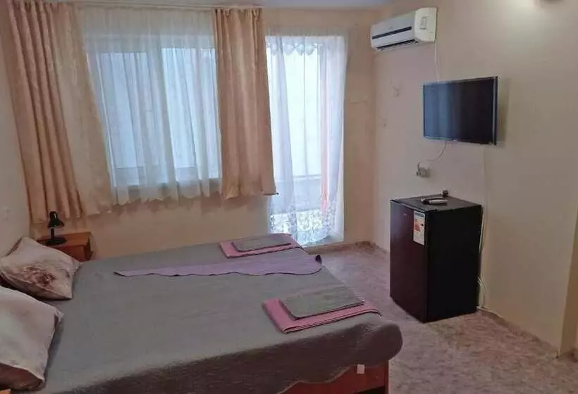 Majatalo Guest House Yuzhniy