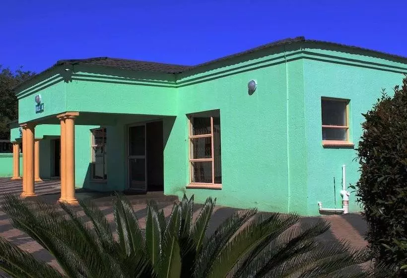 ペンション Mashamba Country House