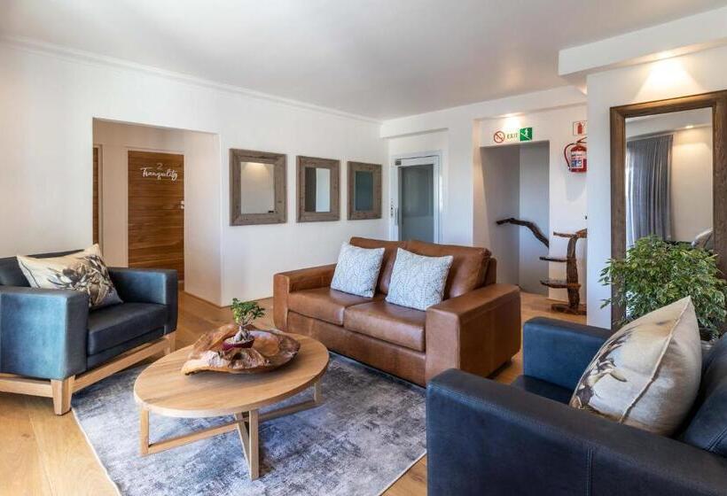 بنسيون Oceans Guest House & Luxurious Apartments