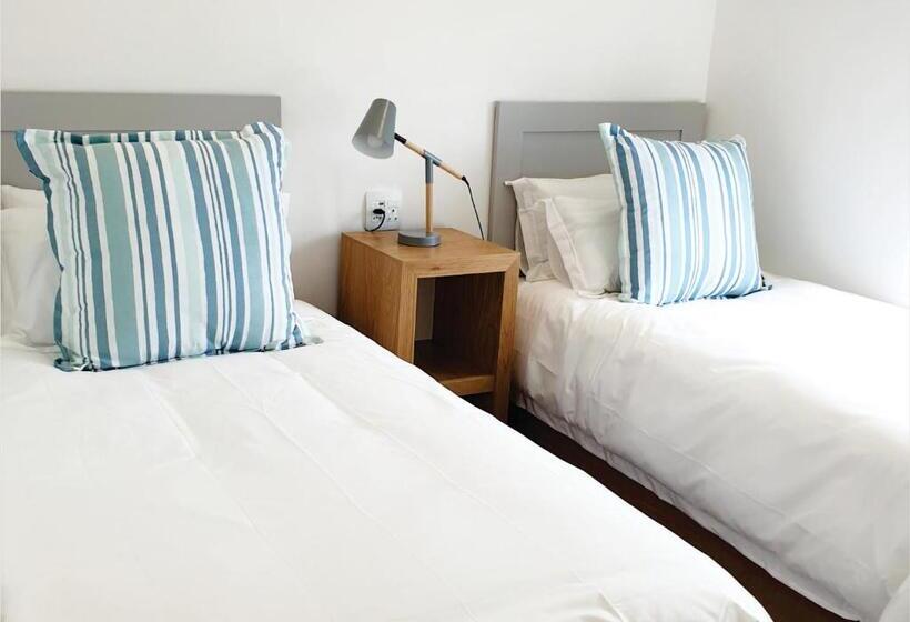 بنسيون Oceans Guest House & Luxurious Apartments