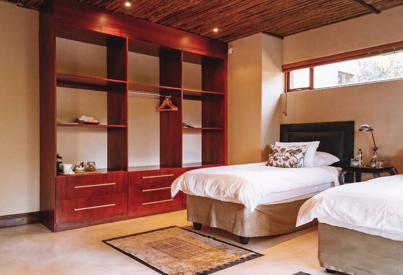 بنسيون Sibani Hills