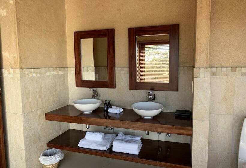 بنسيون Sibani Hills