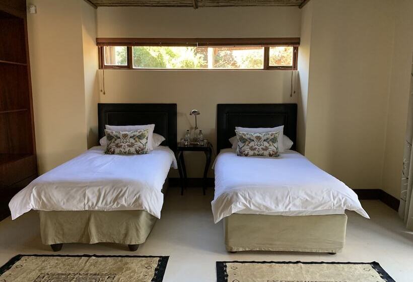 بنسيون Sibani Hills