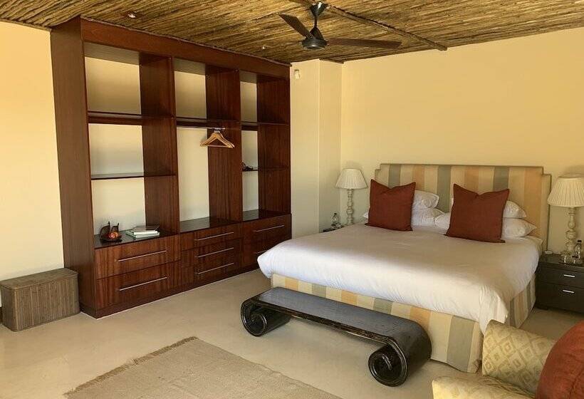 بنسيون Sibani Hills