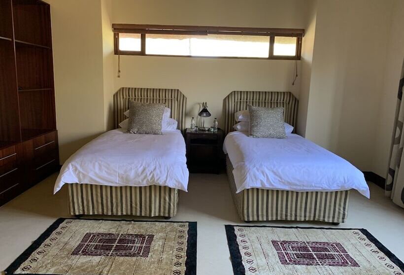 بنسيون Sibani Hills